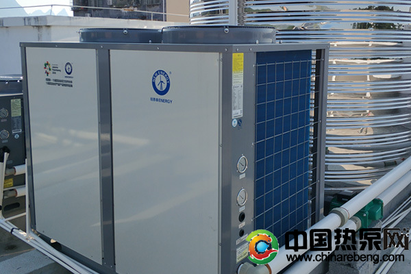 暑假到來，紐恩泰空氣能各大學(xué)校裝機(jī)忙